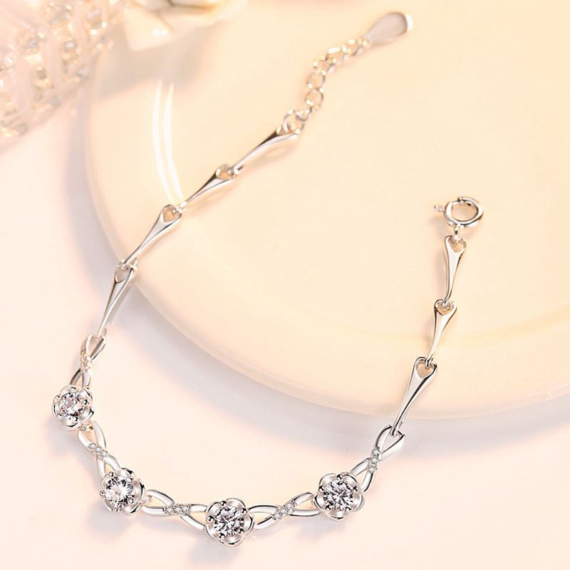 **Lumière Flower Bracelet S999**